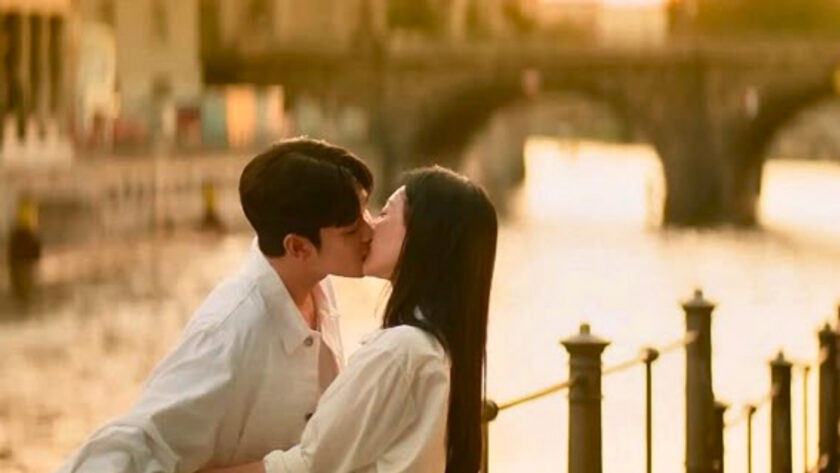 Queen of Tears: Ketika Cinta Diuji oleh Waktu dan Keadaan